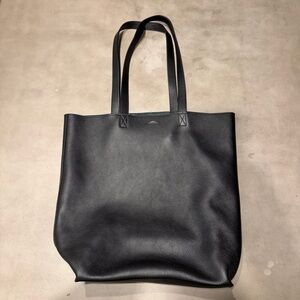 A.P.C. Maiko Black Leather Tote